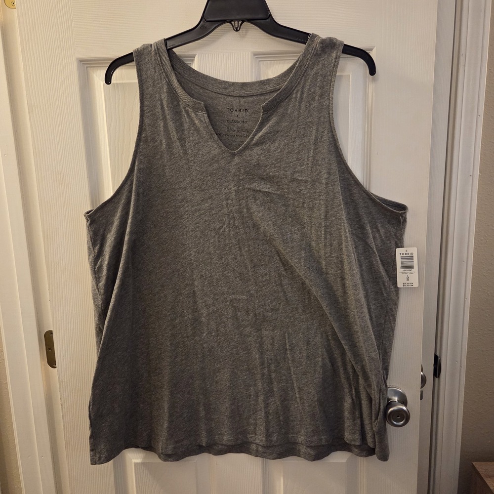 Torrid sz 4 heather gray tank top NWT classic fit 100%‎ cotton casual everyday